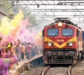 हाेली पर मध्य रेल चलाएगा 186 विशेष ट्रेनें